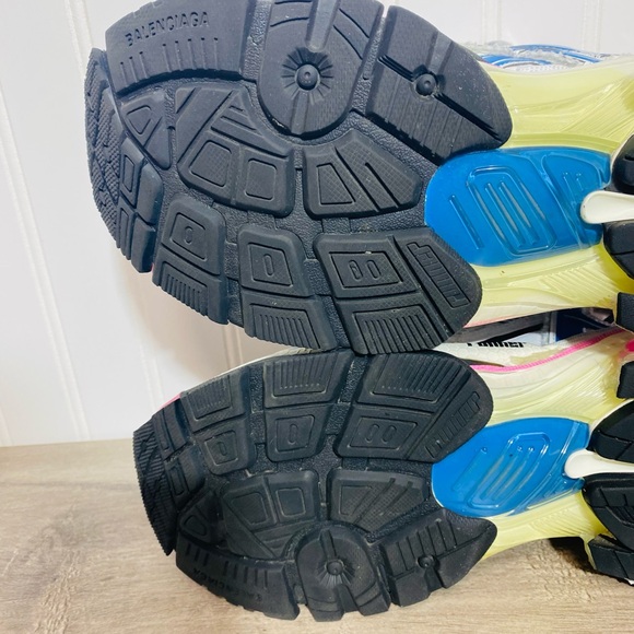 Use men BALENCIAGA Runner Multicolor Low Top Sneakers size 8 no box - Picture 16 of 16